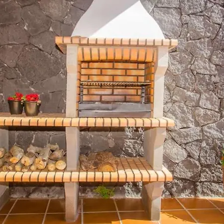 Apartment Sleeps 6 Pool Wifi El Islote