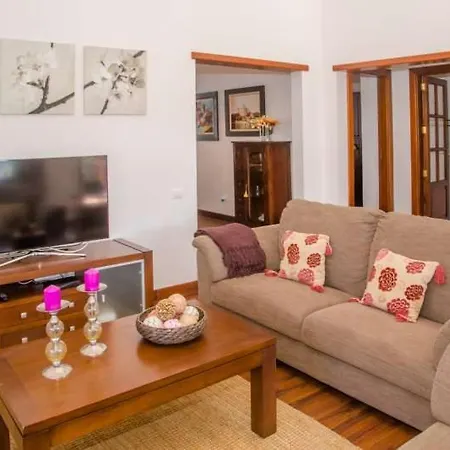 Sleeps 6 Pool Wifi