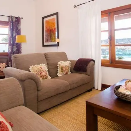 Sleeps 6 Pool Wifi