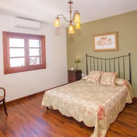 Apartment Sleeps 6 Pool Wifi El Islote