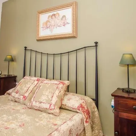 Sleeps 6 Pool Wifi Apartment *