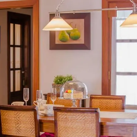 Sleeps 6 Pool Wifi * El Islote