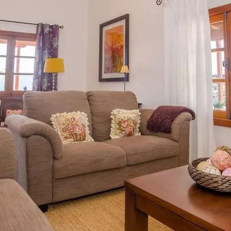 Apartment Sleeps 6 Pool Wifi El Islote
