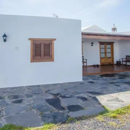 Sleeps 6 Pool Wifi