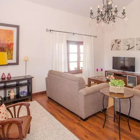 Apartment Sleeps 6 Pool Wifi El Islote
