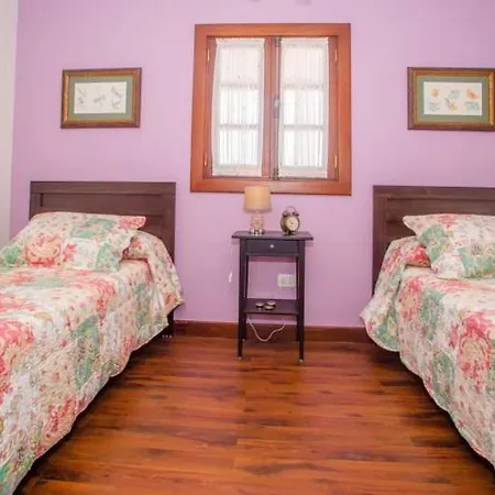 Apartment Sleeps 6 Pool Wifi El Islote