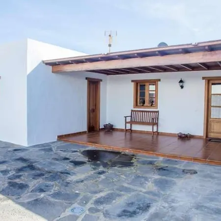 Apartament Sleeps 6 Pool Wifi