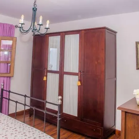 Apartament Sleeps 6 Pool Wifi