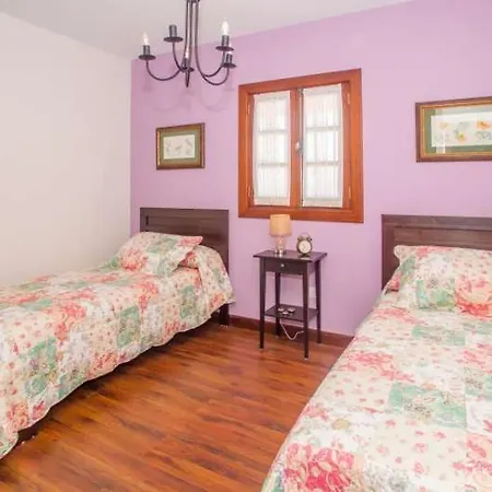 Sleeps 6 Pool Wifi